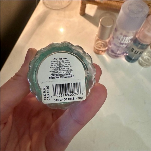 bundle of body sprays - Picture 2 of 2